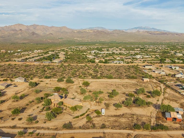 17047 E DIXILETA Drive photo 4
