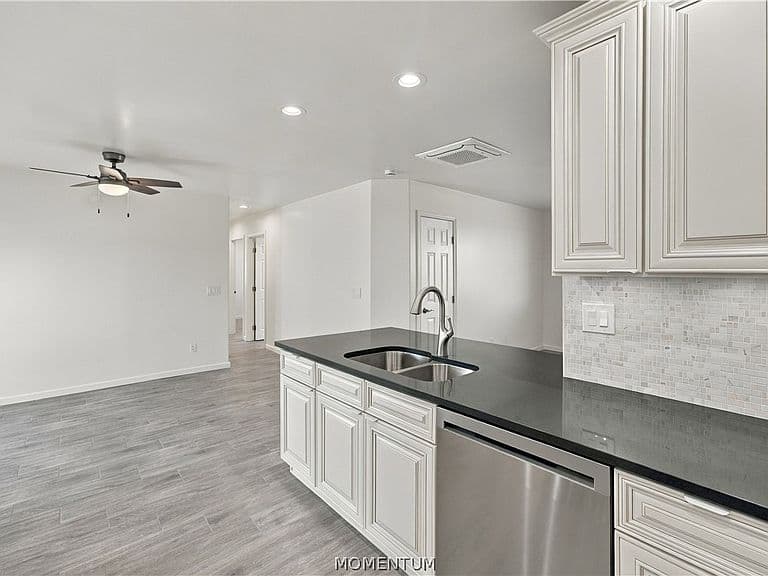 7134 E Rawhide Circle photo 5