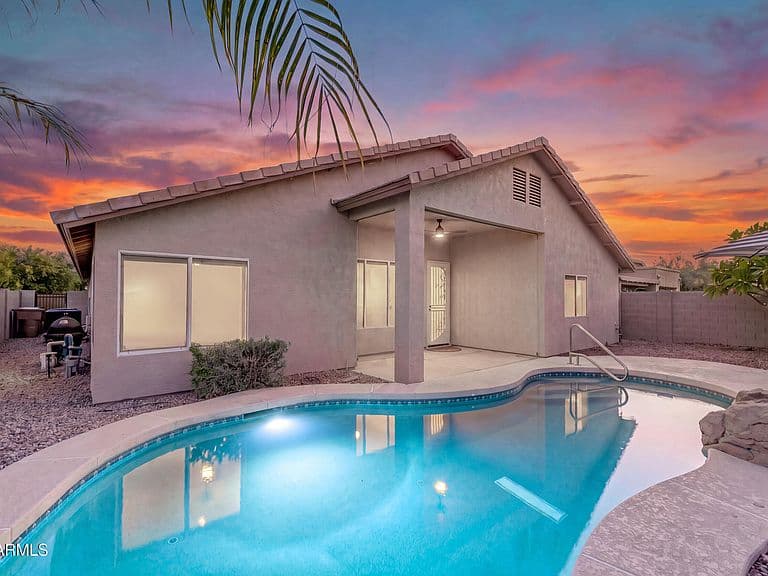 7909 W MARY ANN Drive photo 3