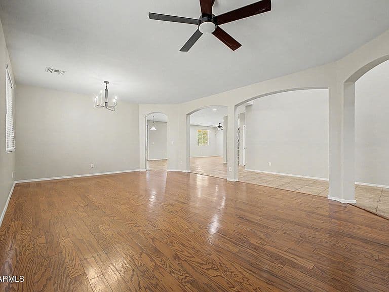 42619 W CHEYENNE Drive photo 3