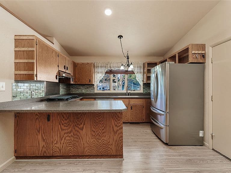 3111 Buttercup Dr photo 3