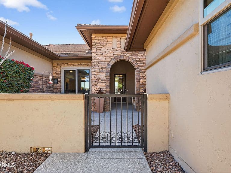 16763 W HOLLY Street photo 3
