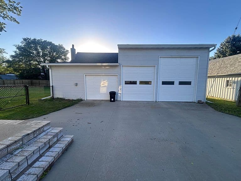 401 N Ben St photo 4