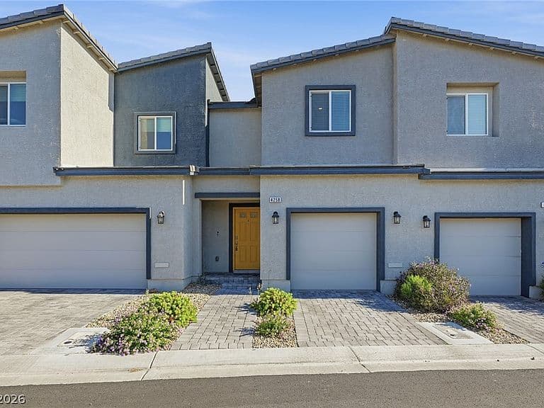 4258 Lunar Canyon Ave photo 2