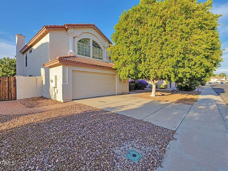 11406 W CRIMSON Lane photo 2