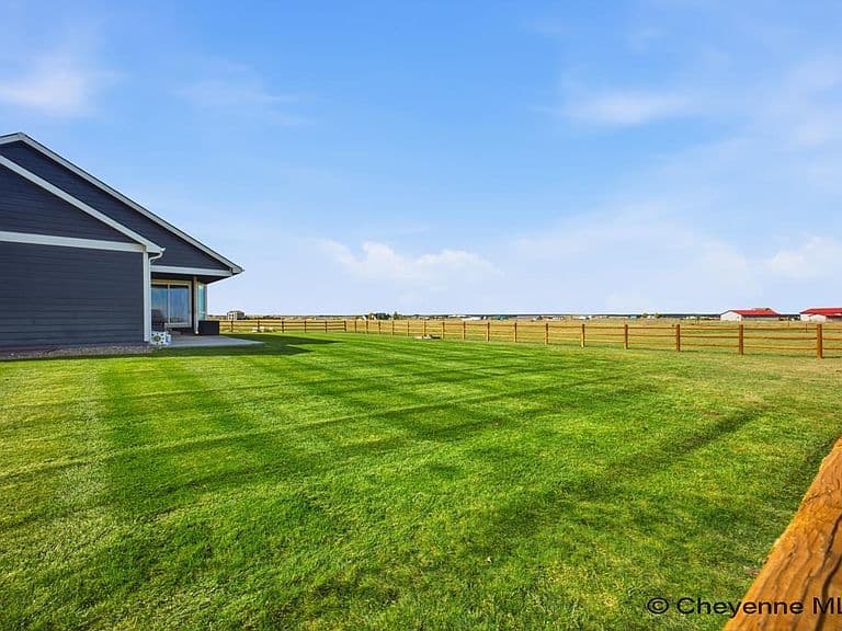 1687 Saddlehorn Ct photo 4