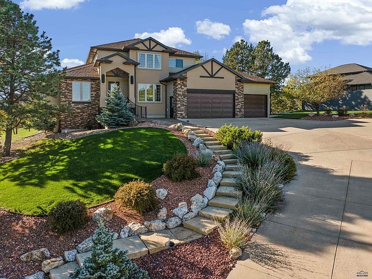 6407 Muirfield Dr photo 2