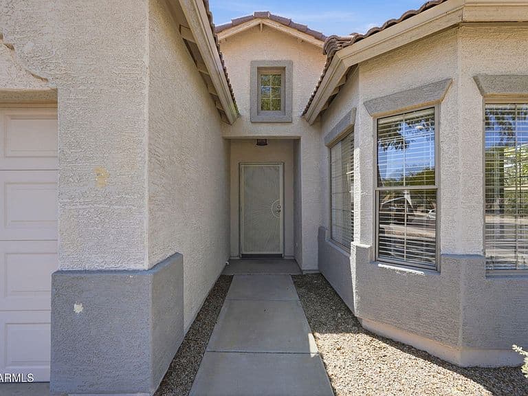 10133 E KILAREA Avenue photo 4