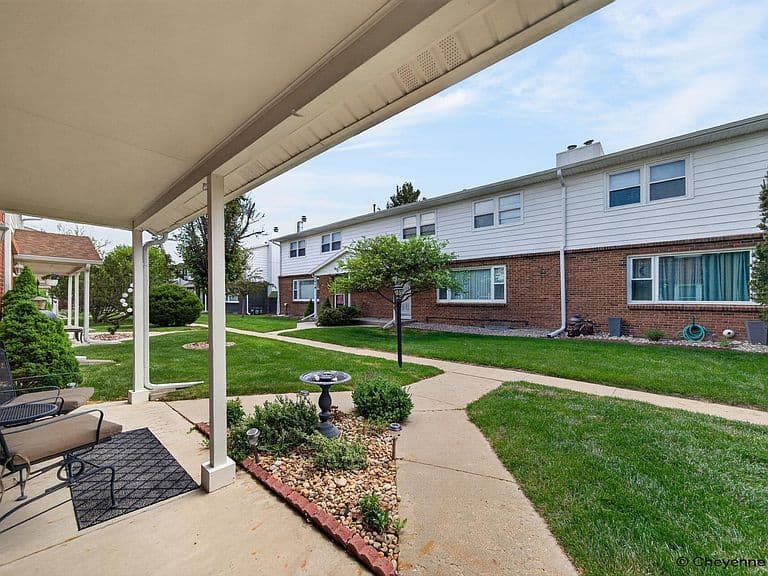 1454 Trent Ct photo 4