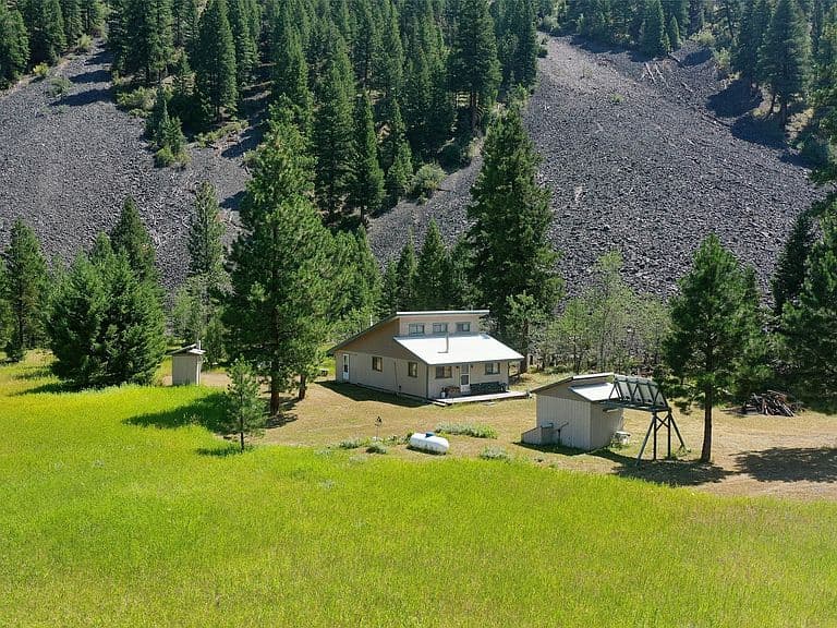 60 Idle Hour Way photo 3
