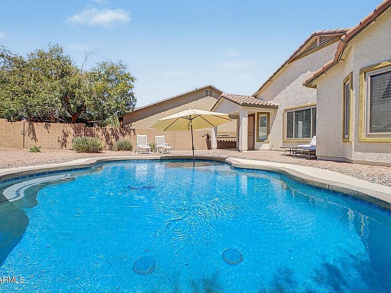 2217 W ALICIA Drive photo 3