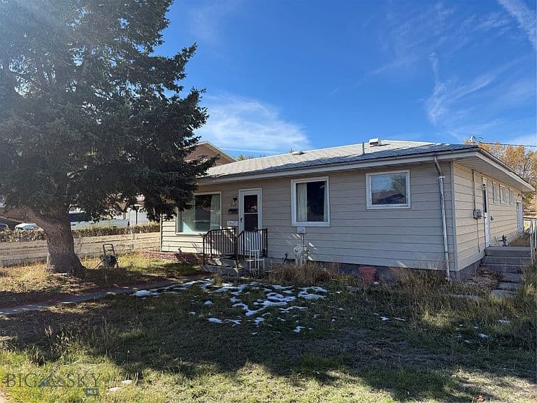 208 N Cherry St photo 1