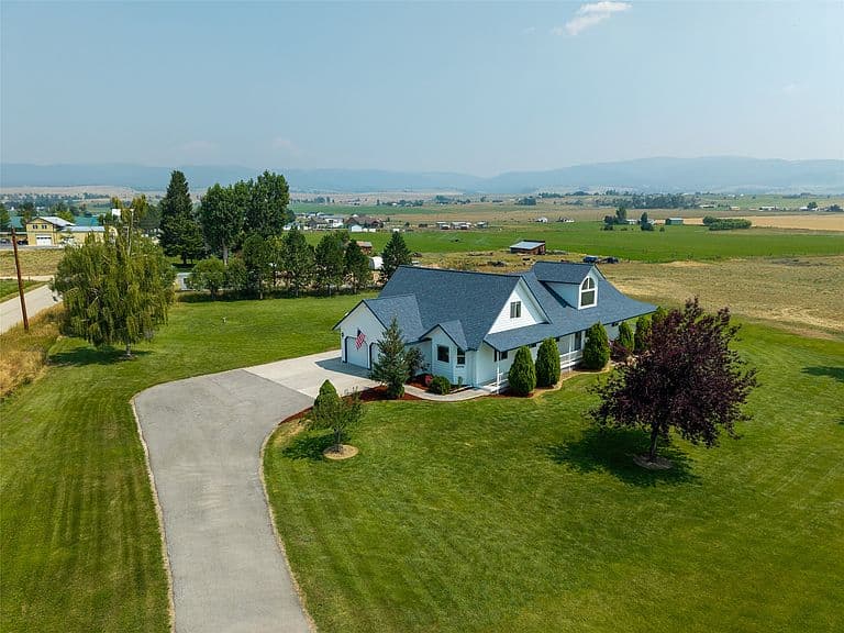 4498 Sunburst Ln photo 1