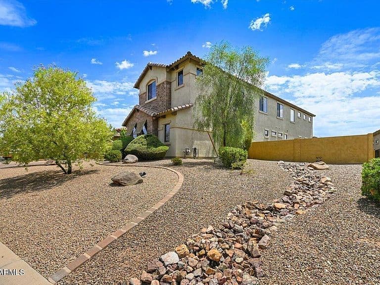 1943 N SHELBY -- photo 4