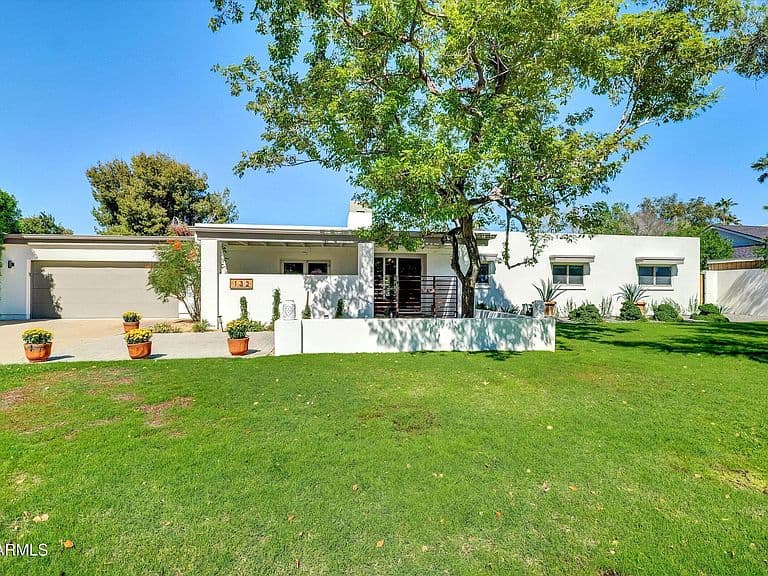 132 W LAS PALMARITAS Drive photo 1
