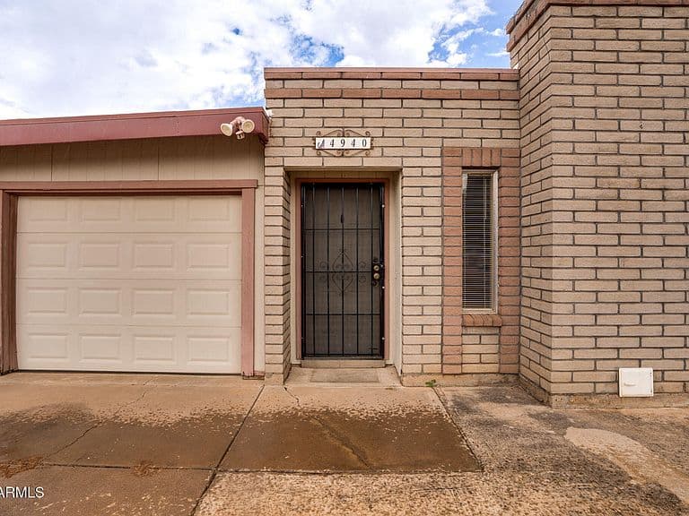 4940 MARCONI Drive photo 3