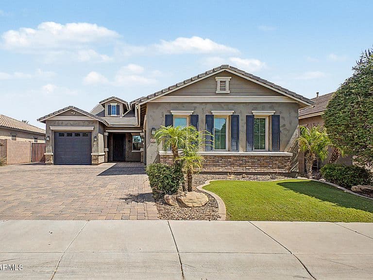 450 E TORREY PINES Place photo 1