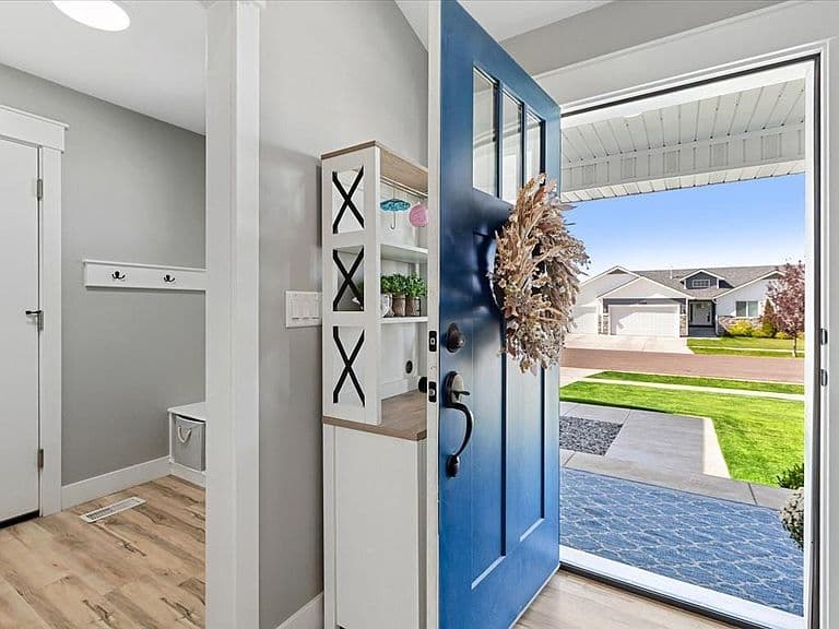 5038 Cassie Dr photo 5
