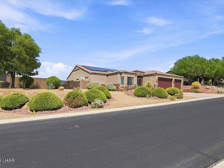 3267 Esmerelda Dr photo 3