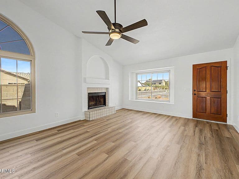 3701 E RENEE Drive photo 3