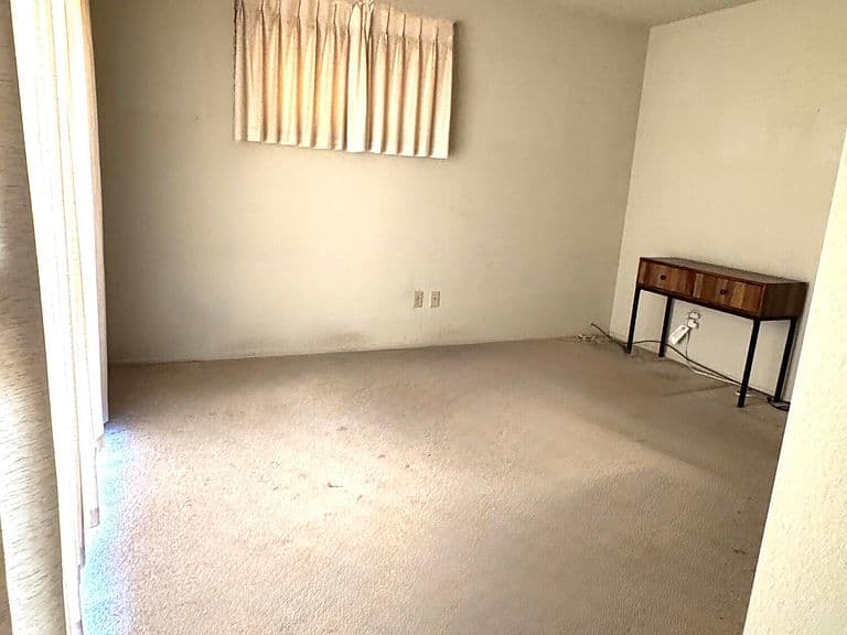 879 E LANCASTER Circle photo 4