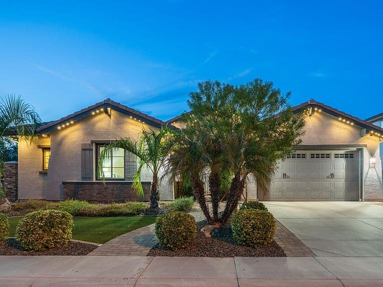 2442 E PLUM Street photo 1