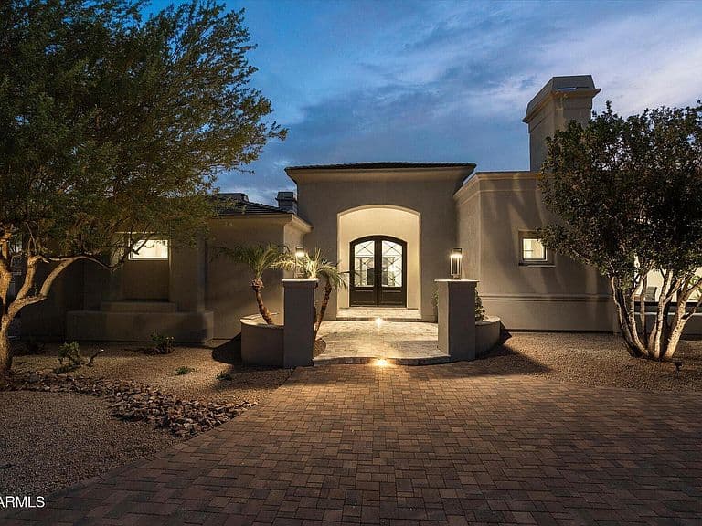 11429 E LE MARCHE Drive photo 3