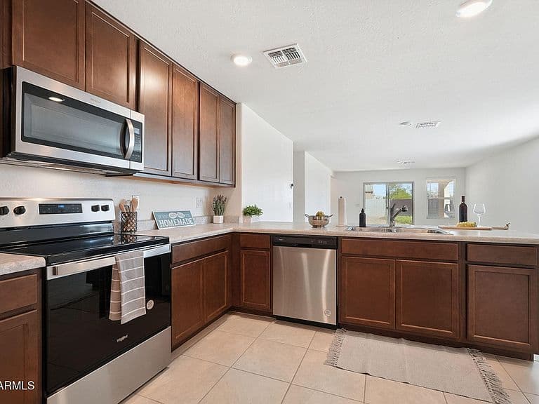 1706 W PIMA Circle photo 5