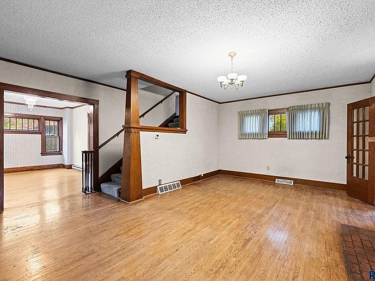 1200 W 57th St photo 3