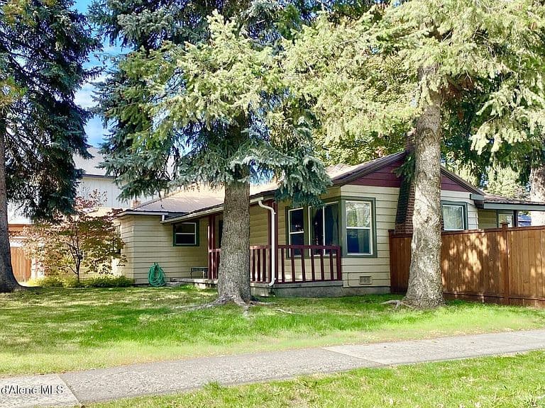 1421 E Saint Maries Ave photo 1