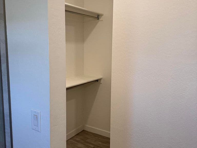 21424 W MELLOW Street W photo 5