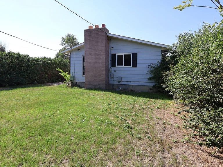 116 3rd St SW photo 3