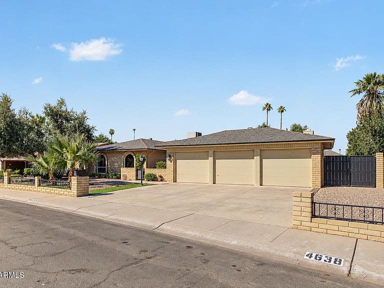 4638 W BRYCE Lane photo 1
