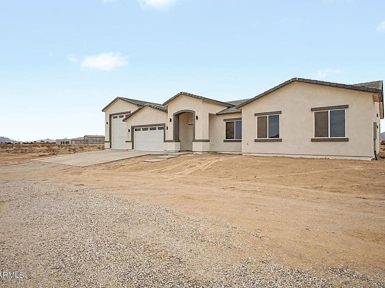 5864 N 378TH Drive photo 5