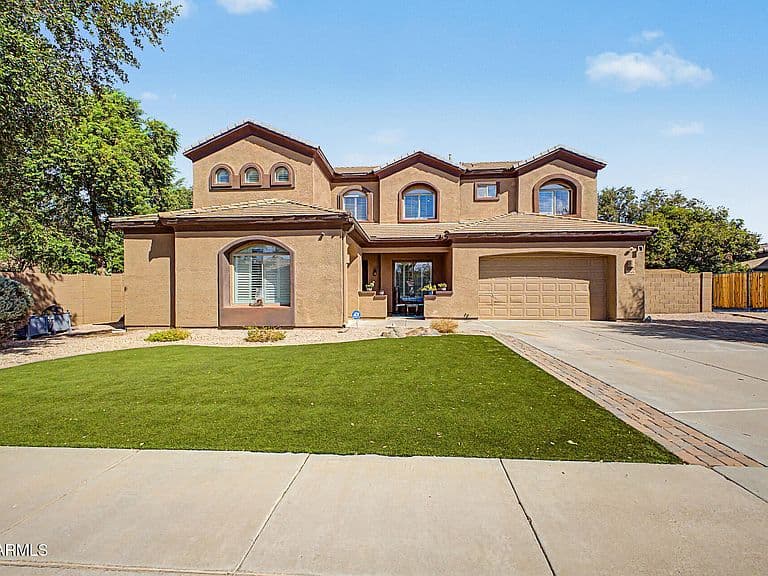 968 E MARY Lane photo 1