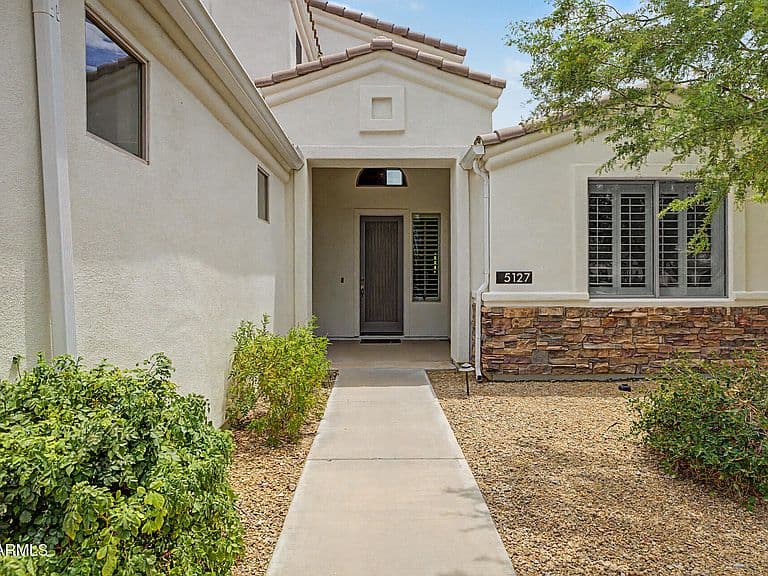 5127 E MAZATZAL Drive photo 3