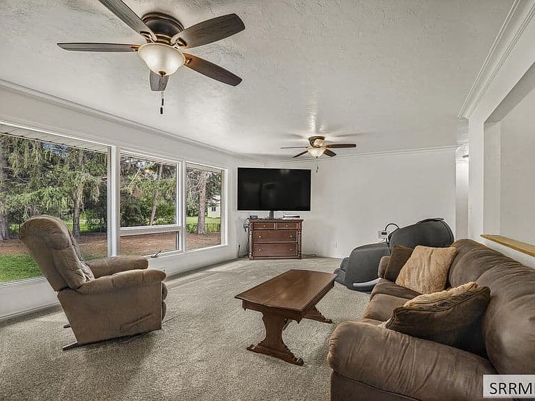 1881 W 49 S photo 5