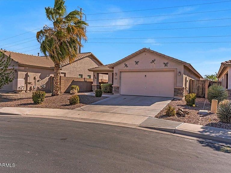 21655 N DAVIS Way photo 2