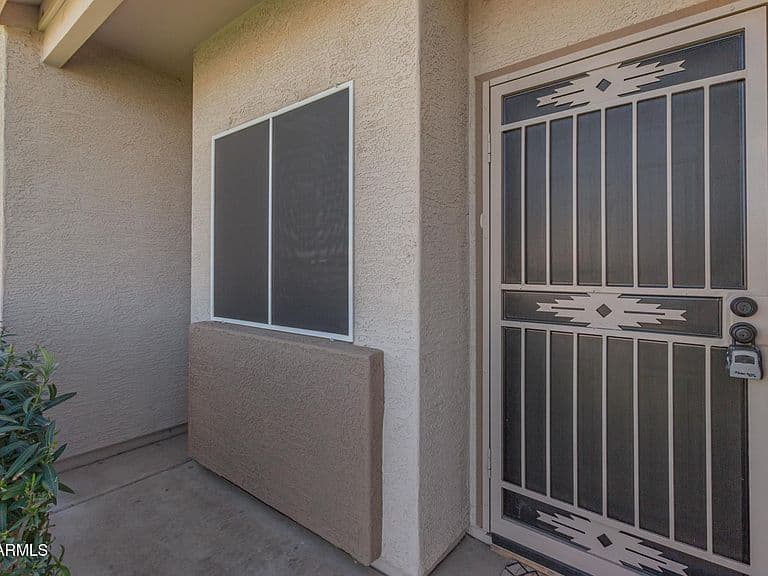2300 E MAGMA Road #9 photo 5