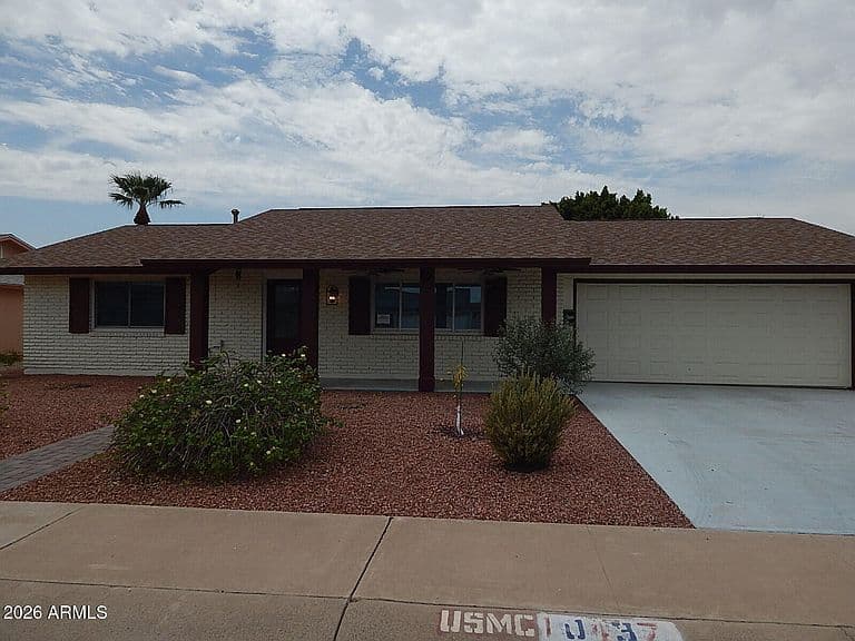 10437 W CHERYL Drive photo 1
