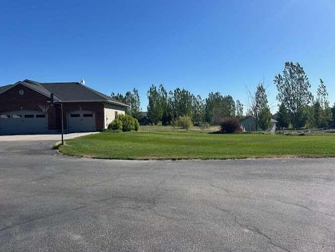 4035 Molly Dr photo 2