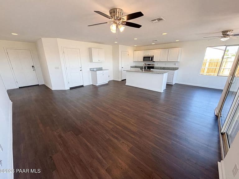 60 W Monte Cristo Dr photo 3