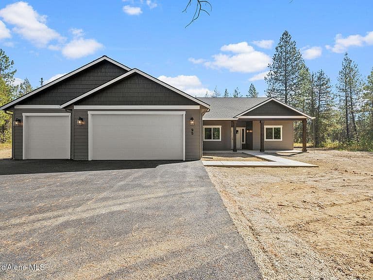 95 Wyatt Ln photo 3