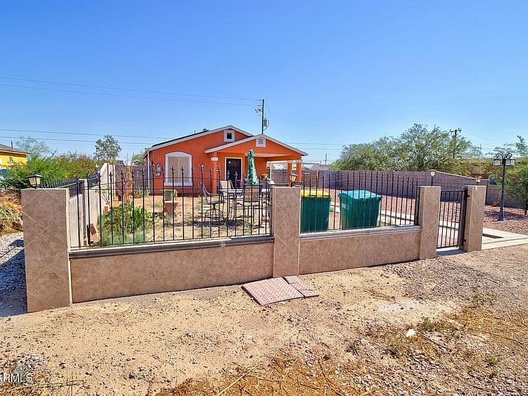 3300 W MADERA Drive photo 2