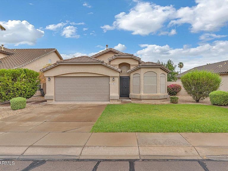 1816 E Morgan Drive photo 1