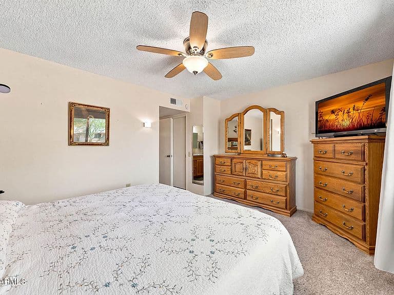 9810 W BLUE RIDGE Drive photo 5