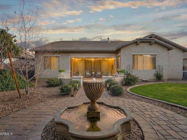 20200 E Nighthawk Way photo 2