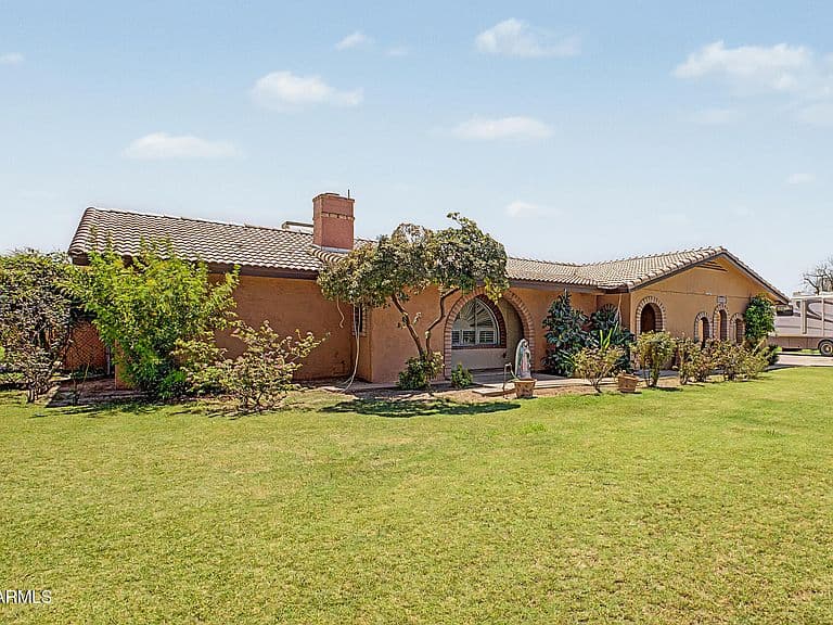 10517 W CATALINA Drive photo 2