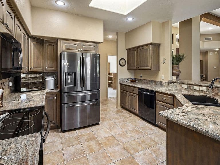 18622 E Tonto Verde Drive photo 3