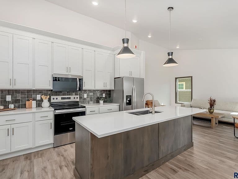 908 S Tinley Ave photo 4
